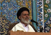 پیکر امام جمعه فقید لارستان تشییع شد