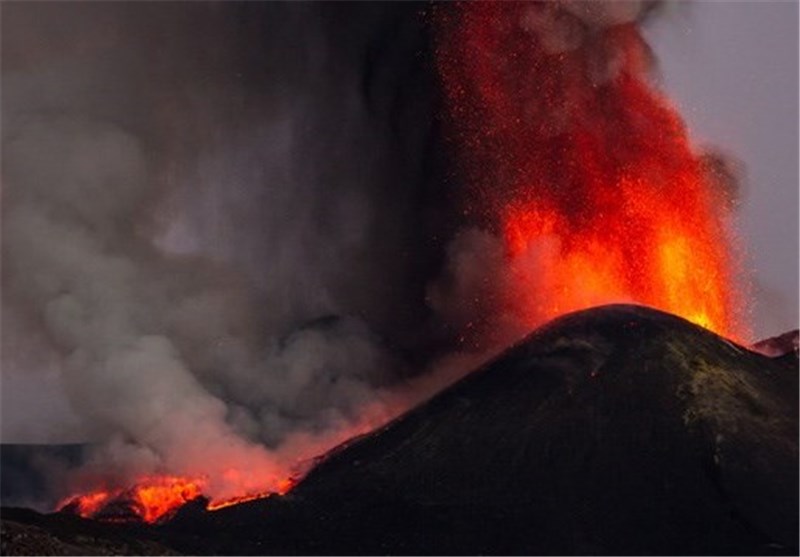 Europe's Largest Volcano Mount Etna Erupts with Huge Blocks of Lava