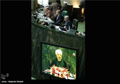 Iranian Parliament Holds Debate on Cabinet’s Remaining Posts