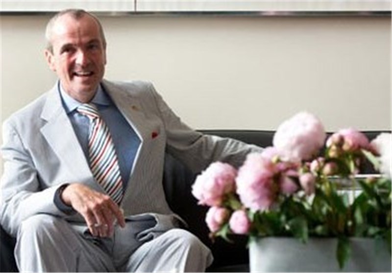 آلمان و آمریکا دوران سختی را تجربه می‌کنند/ افشاگری‌های اسنودن اقدامی نادرست بود