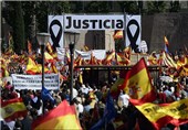 کارمندان راه آهن اسپانیا دست به تظاهرات زدند