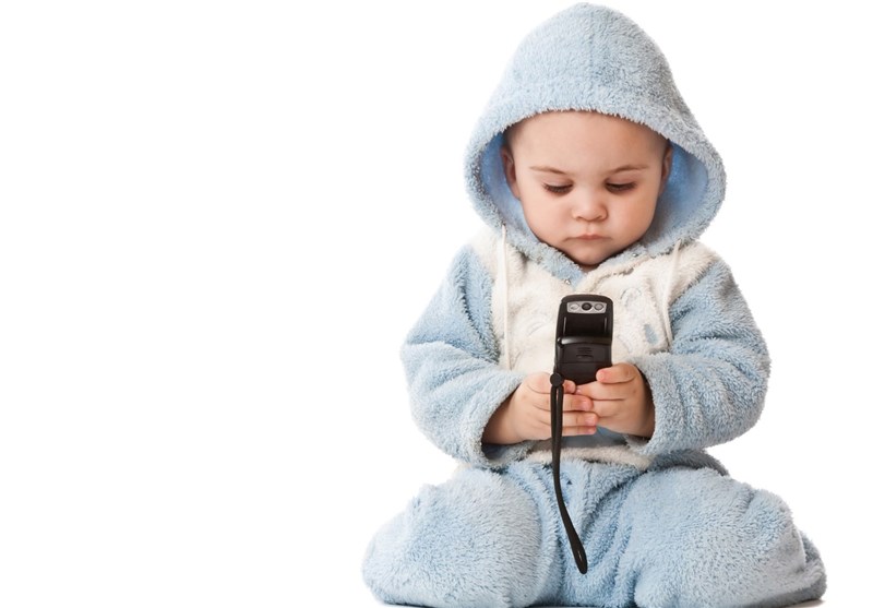 گسترش استفاده از موبایل و تبلت در میان کودکان آمریکایی