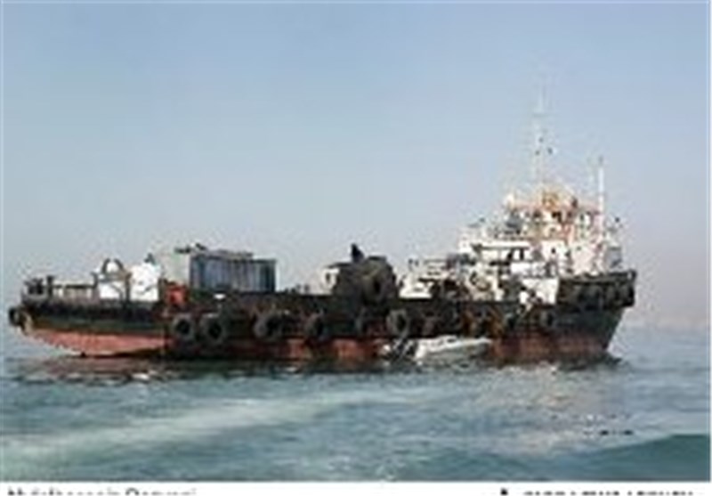 کشف بیش از 200هزار لیتر سوخت قاچاق در آبهای خلیج‌فارس