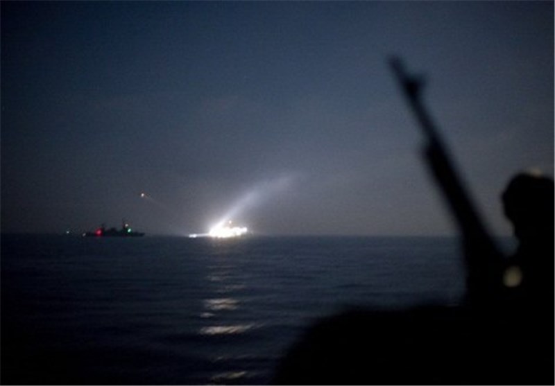 پایگاه پدافند هوایی سوریه در ساحل لاذقیه از دریا هدف حمله موشکی قرار گرفت