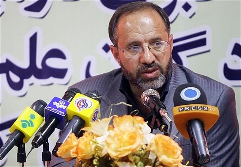 نفت‌خام ایران را می‌خرند، فرآورده را به 16 برابر قیمت به خودمان می‌فروشند