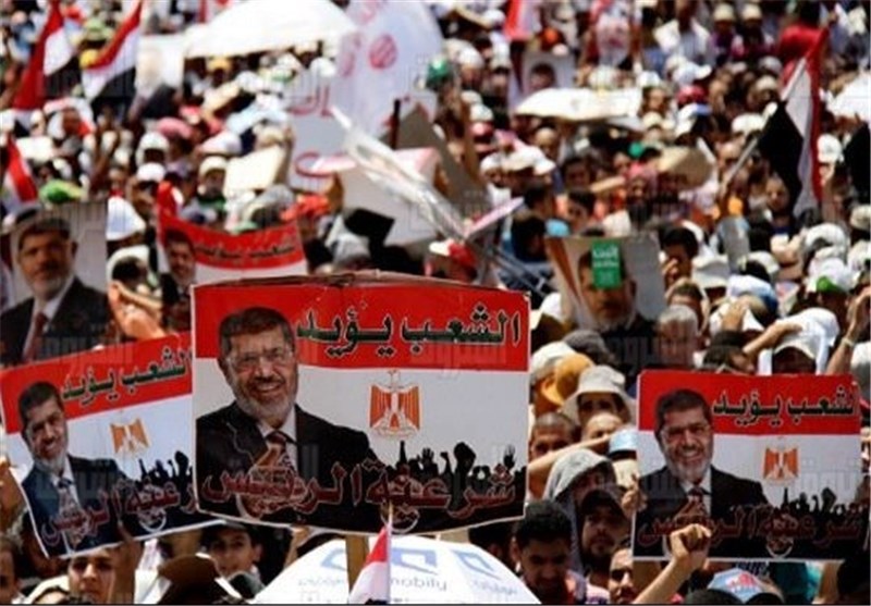 زخمی شدن چندین نفر در درگیر‌ی موافقان و مخالفان مرسی در جیزه