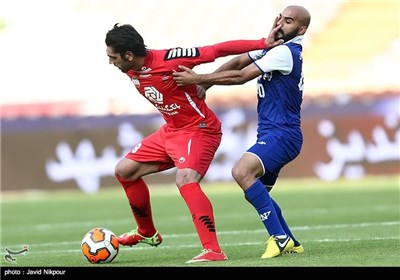 دیدار تیمهای پرسپولیس و استقلال خوزستان