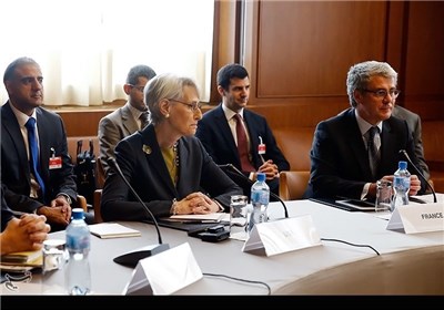 Iran, G5+1 Representatives Hold Talks in Geneva