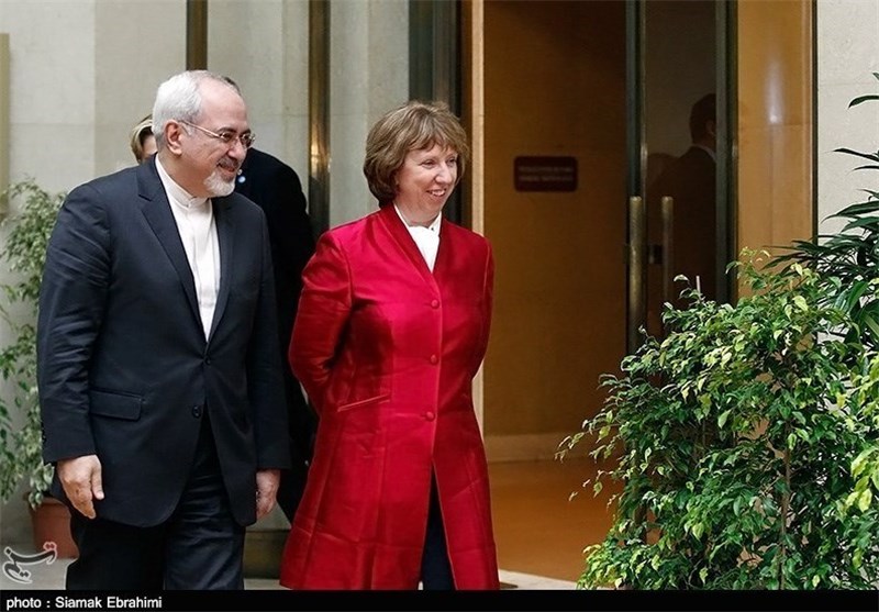 دیدار ظریف، اشتون و کری تا دقایقی دیگر/ظریف عازم مقر اتحادیه اروپا شد