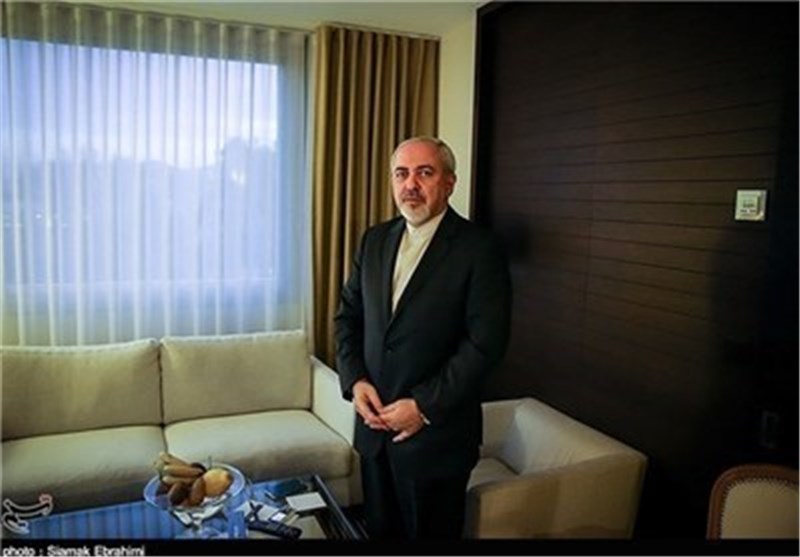ظریف :درباره روند مذاکرات ایران و 1+5 با اشتون مذاکره کردیم