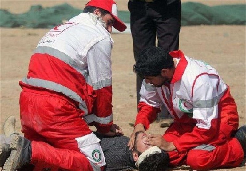 امدادرسانی هلال‌احمر اصفهان به 877 نفر گرفتار دربرف و کولاک