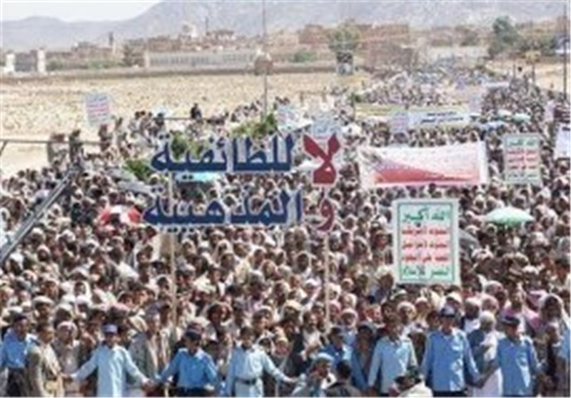 راهپیمایی مردم یمن در اعتراض به فتنه‌انگیزی آمریکا
