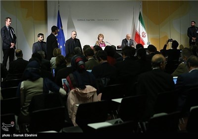 Iran’s Zarif, EU’s Ashton Hold Joint Press Conference