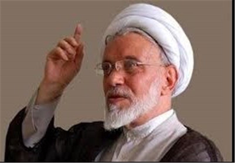 عامل اصلی شکل‌گیری انقلاب بهره‌گیری از راه عاشورا و نفوذ در دل‌های ملت بود