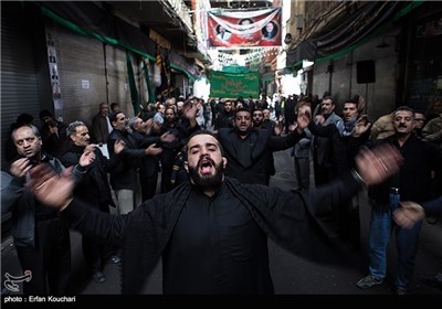 Shiite Muslims in Iranian Capital Hold Tasua Ritual