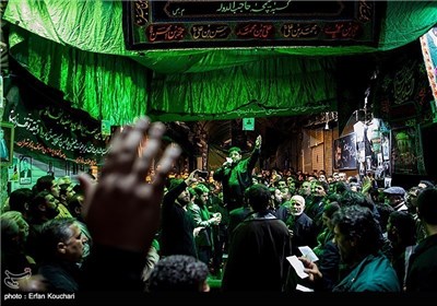 Shiite Muslims in Iranian Capital Hold Tasua Ritual