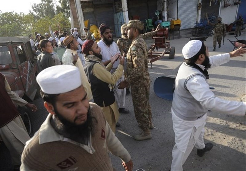 Pakistani Drone Protesters Block NATO Supplies