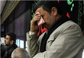 حضور احمدی نژاد در جمع عزاداران حسینی در حرم کریمه اهل بیت(س)
