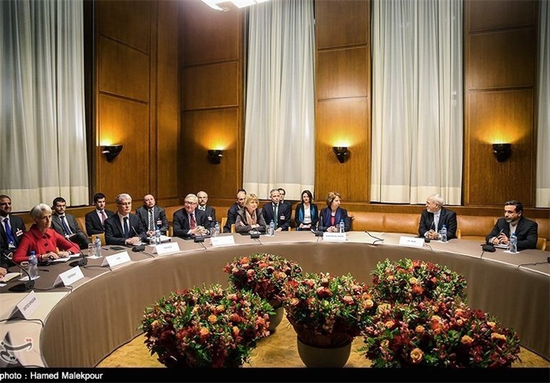 Second Day of Geneva Talks Kicked Off with Zarif, Ashton Meeting