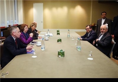 Iran’s Zarif, EU’s Ashton Meet on Second Day of Geneva Talks