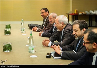 Third Day of Iran-Powers Talks in Geneva