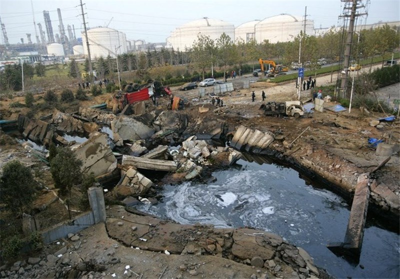 Chinese Oil Explosion Kills Dozens