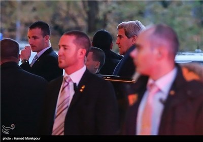Photos: US Secretary of State Arrives in Geneva for N. Talks