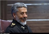 بازدید امیر حبیب‌الله سیاری فرمانده نیروی دریایی ارتش از خبرگزاری تسنیم