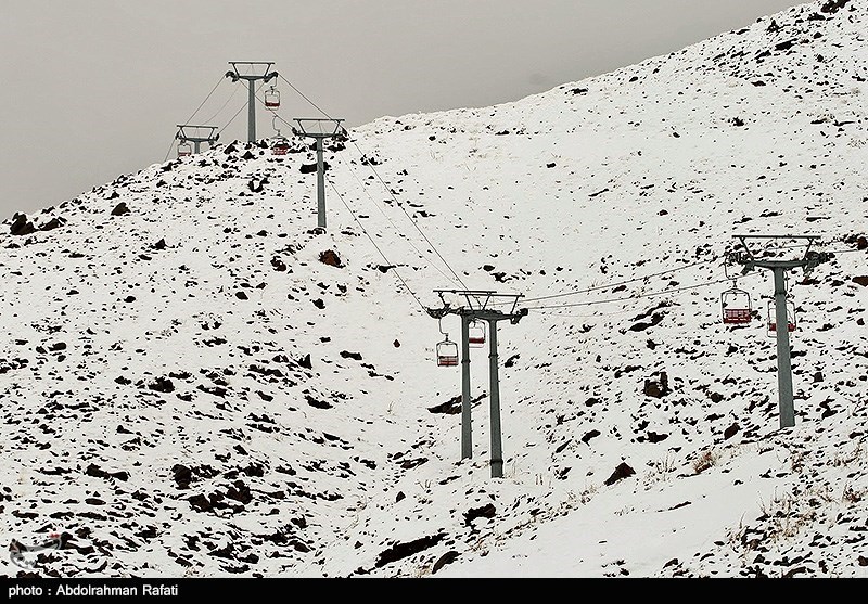 ارتفاع برف در روستاهای ییلاقی املش به نیم متر رسید‌
