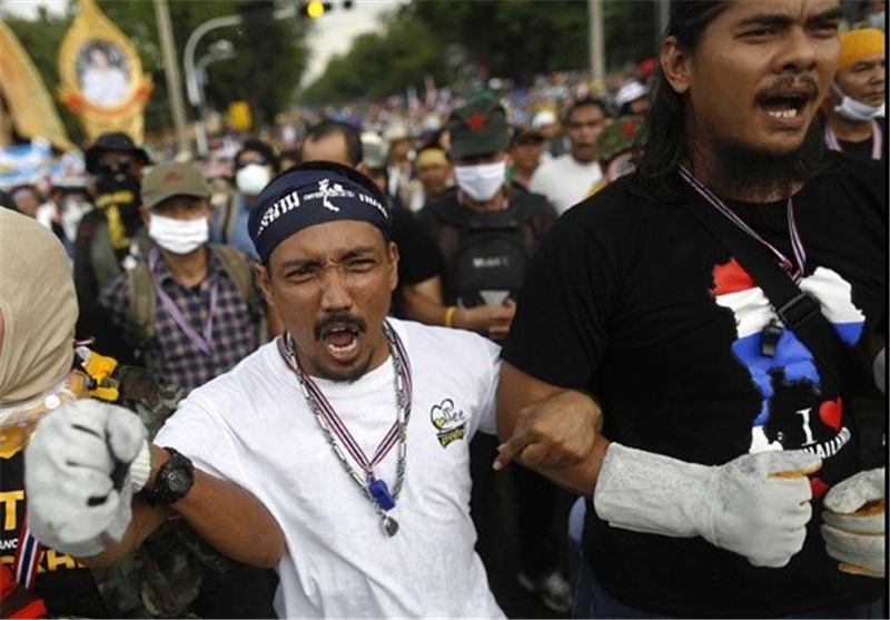 فرصت یک ساعته مخالفان دولت تایلند برای تخلیه ساختمان وزارت کشور