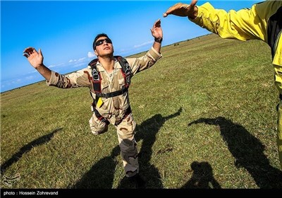 Free-fall Skydiving Exercises by Iranian Basij Forces