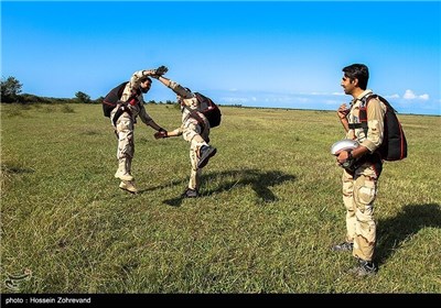 Free-fall Skydiving Exercises by Iranian Basij Forces