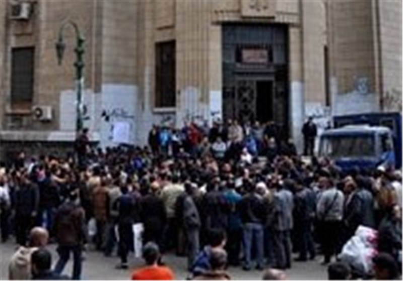تظاهرات مصری‌ها در مقابل دیوان عالی قضایی در محکومیت قانون تظاهرات