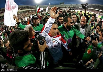 اللاعب مهدی مهدوی کیا یودع ملاعب کرة القدم