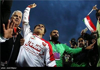 اللاعب مهدی مهدوی کیا یودع ملاعب کرة القدم