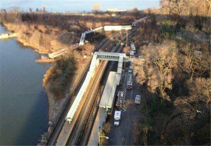 Metro-North Passenger Train Derails in NYC, Plunges into River