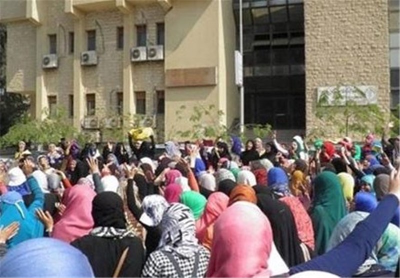 Pro-MB Female Students Shut Down Engineering Faculty