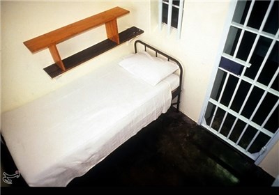 ماندلا بخش زیادی از ۲۷ سال زندان خود را در این سلول در جزیره روبن سپری کرد