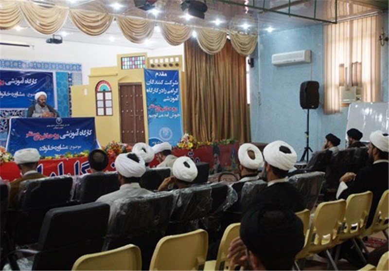 60 روحانی بوشهری در کلاس آموزشی مشاوره خانواده شرکت کردند