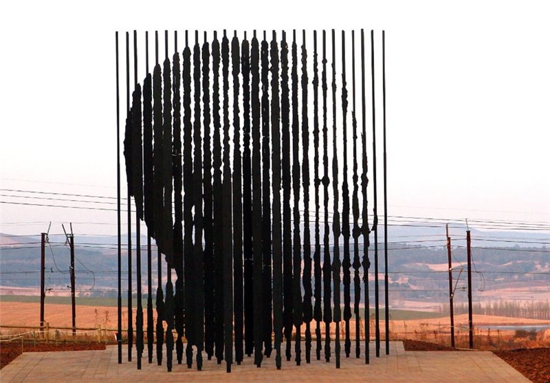 30 World Leaders Confirm Attendance at Mandela&apos;s Funeral