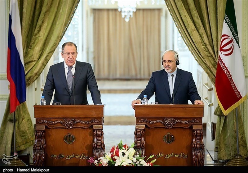 ظریف: روسیه نقش مهمی در اجرای توافق هسته‌ای دارد