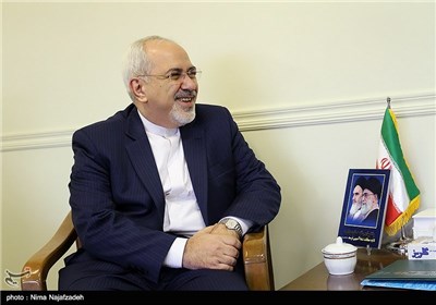 محمدجواد ظریف وزیر امور خارجه در دیدار با آیت الله علم الهدی امام جمعه مشهد