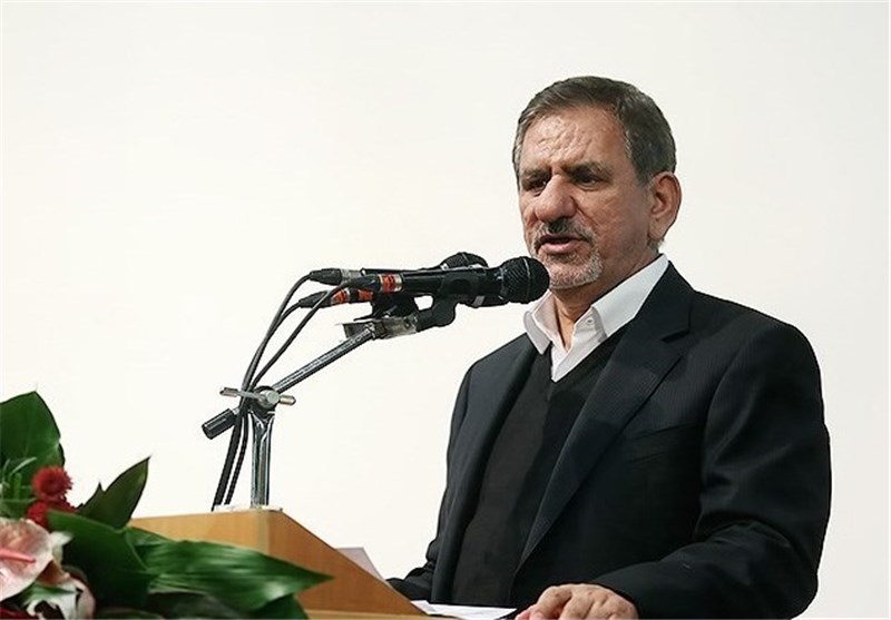 واکنش جهانگیری به درخواست مناظره احمدی‌نژاد: مناظره کنیم که چه بشود؛ ما فقط آمار دادیم