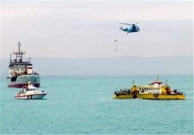 نجات 7 سرنشین موتور لنج حادثه دیده در خلیج فارس