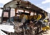 تصادف محور مرودشت - شیراز 2 کشته و 21 مجروح در پی داشت