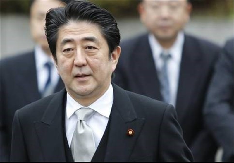 Japan PM&apos;s Support Ratings Rise above 60 Percent