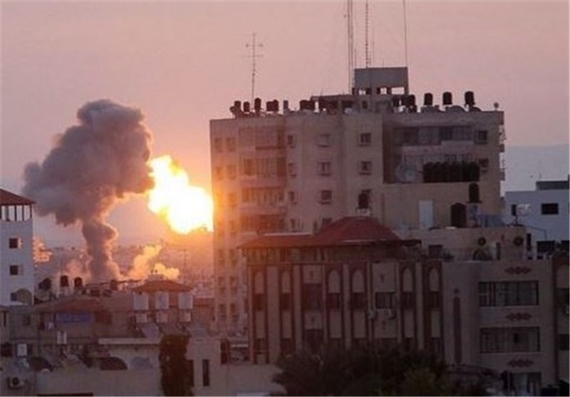 سه زخمی در حملات هوایی رژیم صهیونیستی به نوار غزه