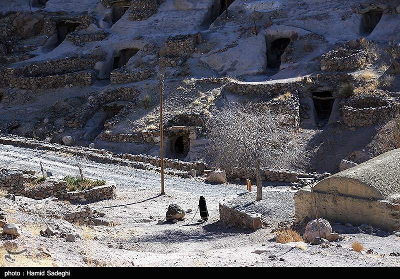 Meymand: A Wonderful Village in Iran with Houses Inside Cave