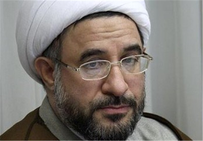 Iranian Cleric Underlines Need for Proximity among Islamic Sects