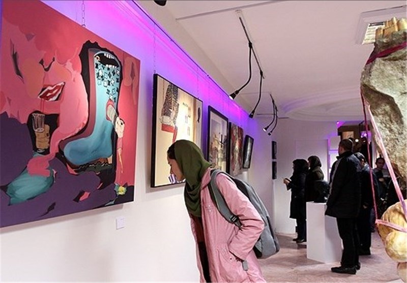گالری پنجره با آثار 30 هنرمند نقاش و مجسمه‌ساز افتتاح شد
